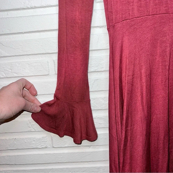 Altar’d State Maroon Bell Sleeve Lace Trim Bohemian Dress , Women’s Size Large - Picture 2 of 8